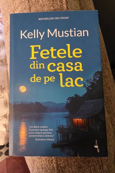 Fetele din casa de pe lac