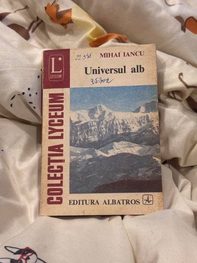 Universul alb